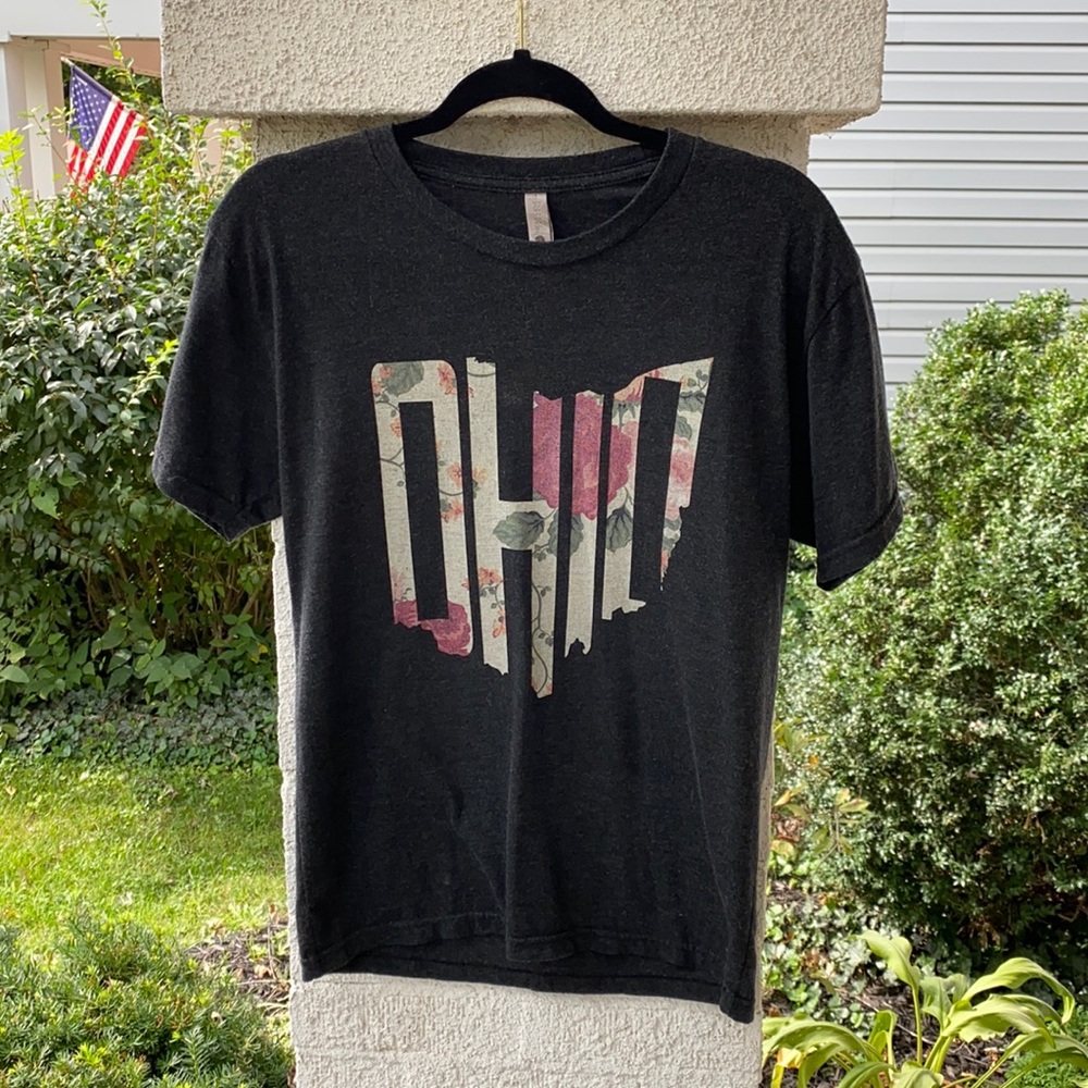 Next Level Ohio graphic design tee shirt size small